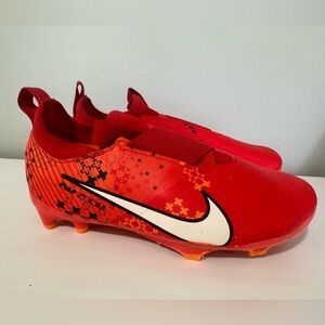 Soccer cleats